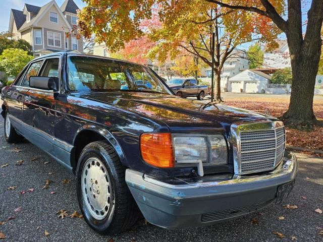 1988 Mercedes-Benz 560 SEL