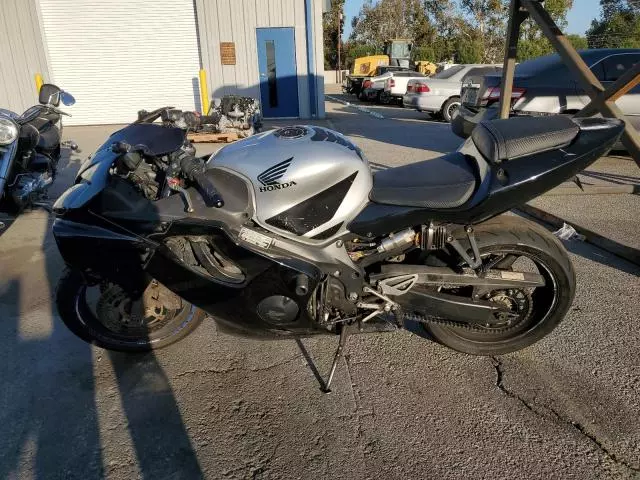 2002 Honda CBR600 F4