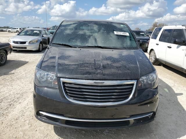 2015 Chrysler Town & Country S