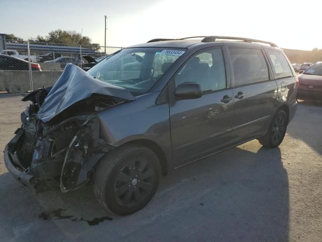 2006 Toyota Sienna CE