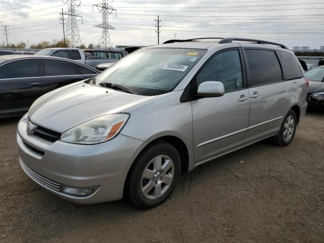 2004 Toyota Sienna XLE