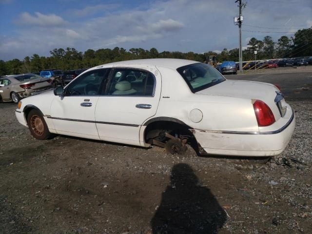 2001 Lincoln Town Car Executive