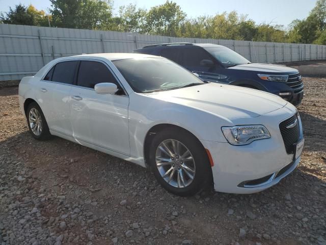 2017 Chrysler 300 Limited