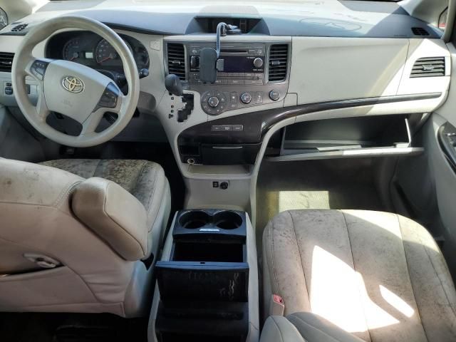 2012 Toyota Sienna LE