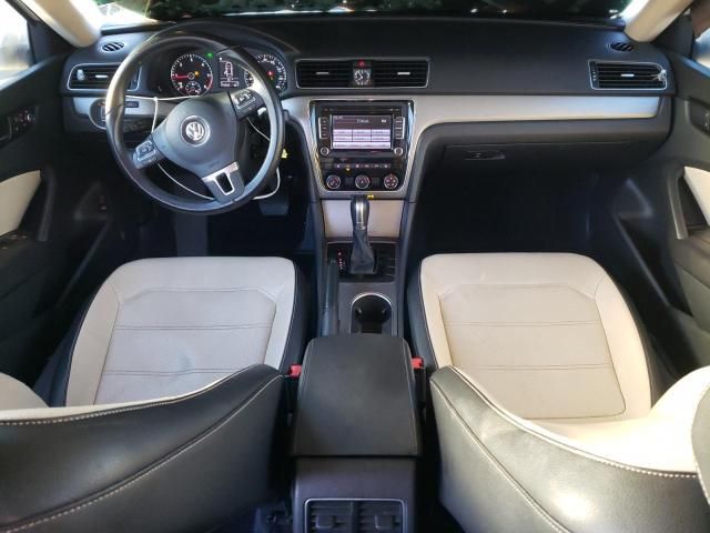 2015 Volkswagen Passat SE