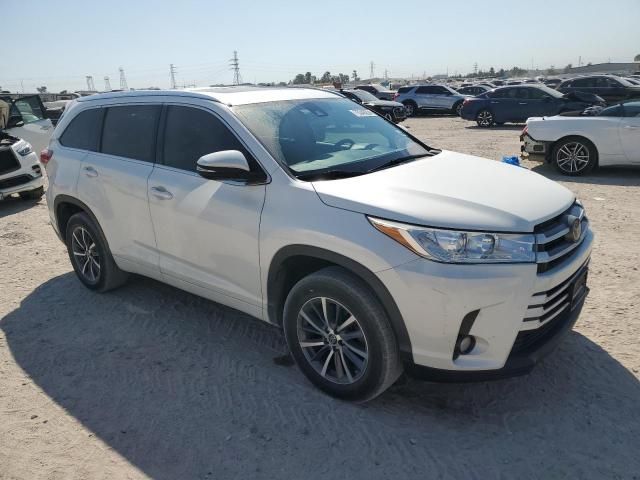 2018 Toyota Highlander SE