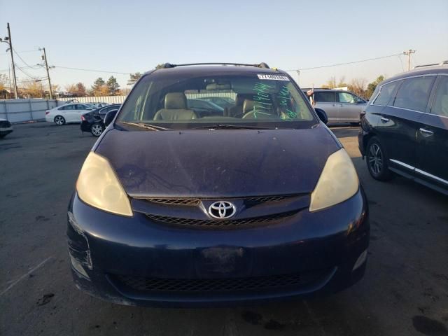 2006 Toyota Sienna XLE