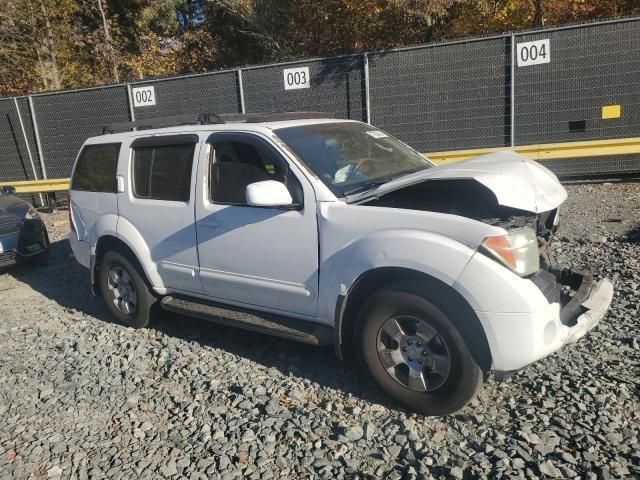 2005 Nissan Pathfinder LE