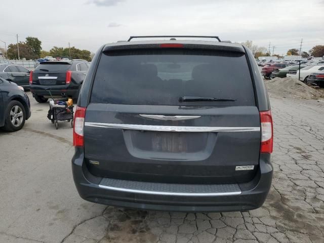 2012 Chrysler Town & Country Touring