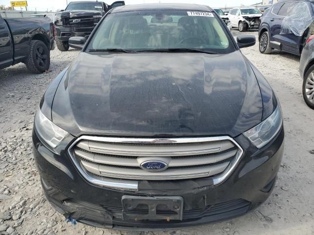 2016 Ford Taurus SE