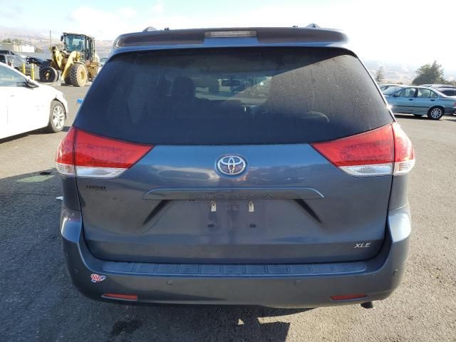 2014 Toyota Sienna XLE