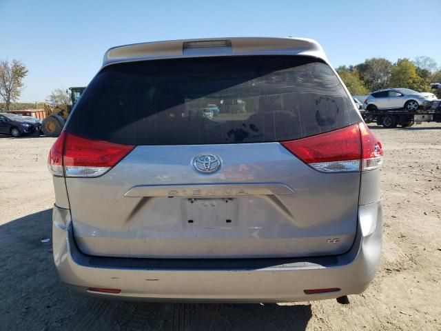 2013 Toyota Sienna LE