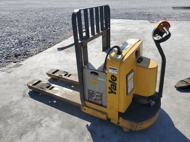 2017 Yale Palletjack