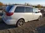 2005 Toyota Sienna XLE