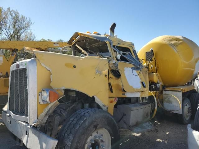 2009 Peterbilt 365