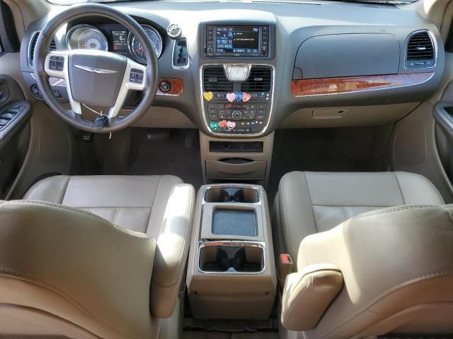 2015 Chrysler Town & Country Touring