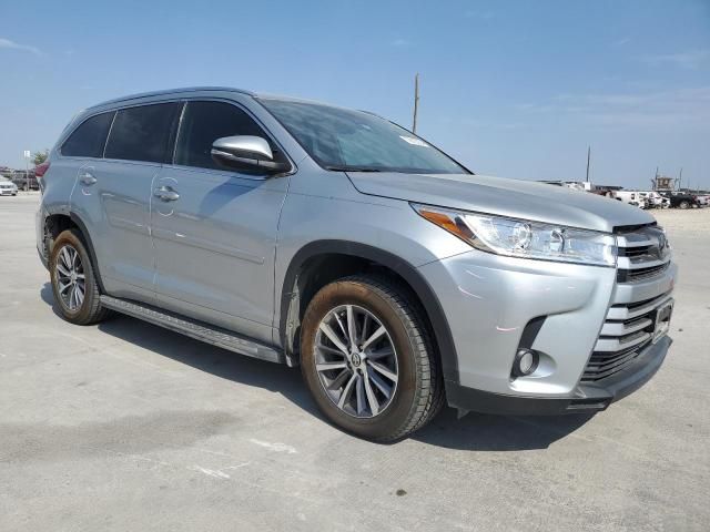 2018 Toyota Highlander SE