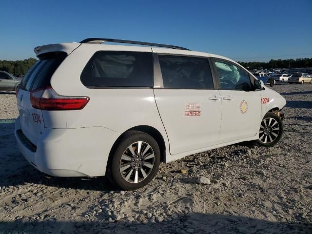 2020 Toyota Sienna LE