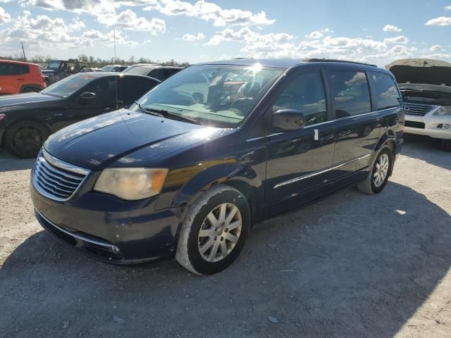 2014 Chrysler Town & Country Touring