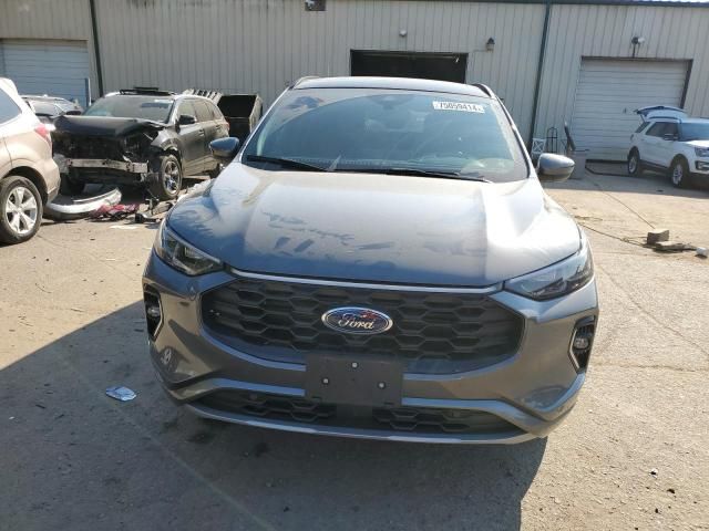 2023 Ford Escape ST Line Elite