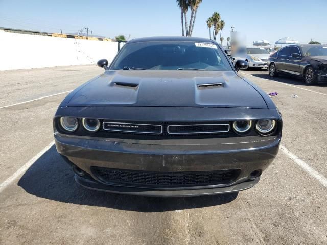 2015 Dodge Challenger SXT