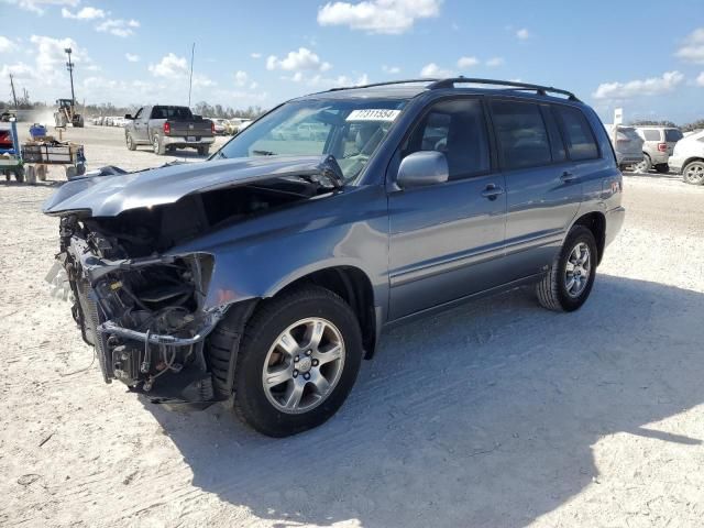 2004 Toyota Highlander Base