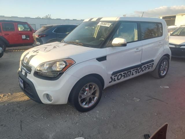 2013 KIA Soul +