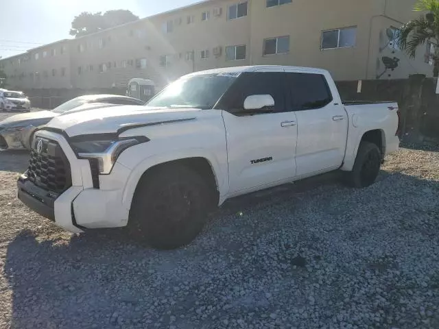 2022 Toyota Tundra Crewmax SR