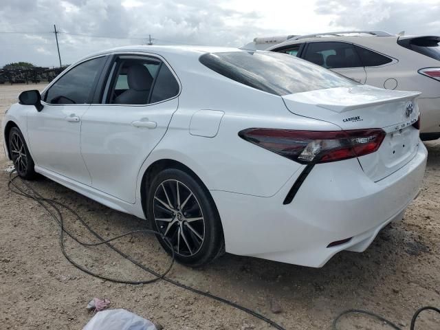 2022 Toyota Camry SE