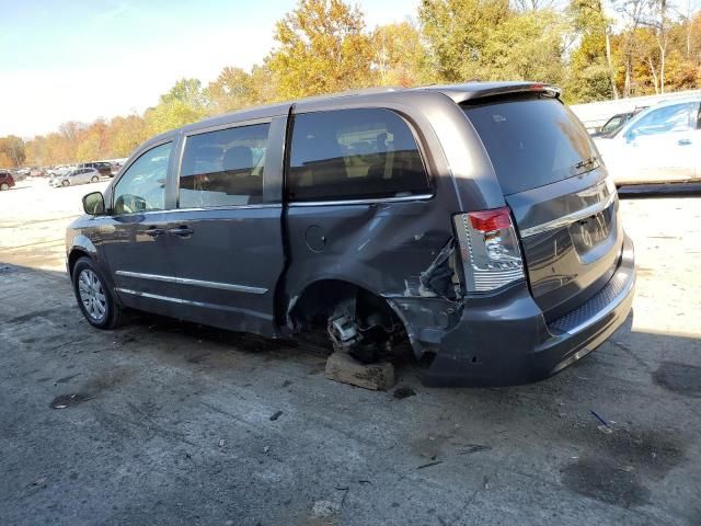 2016 Chrysler Town & Country Touring