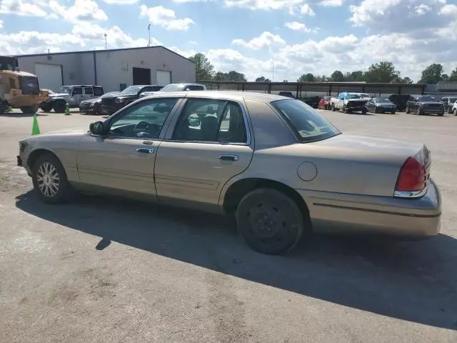 2003 Ford Crown Victoria LX