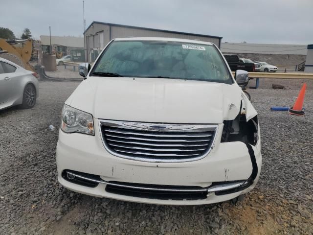 2011 Chrysler Town & Country Touring L