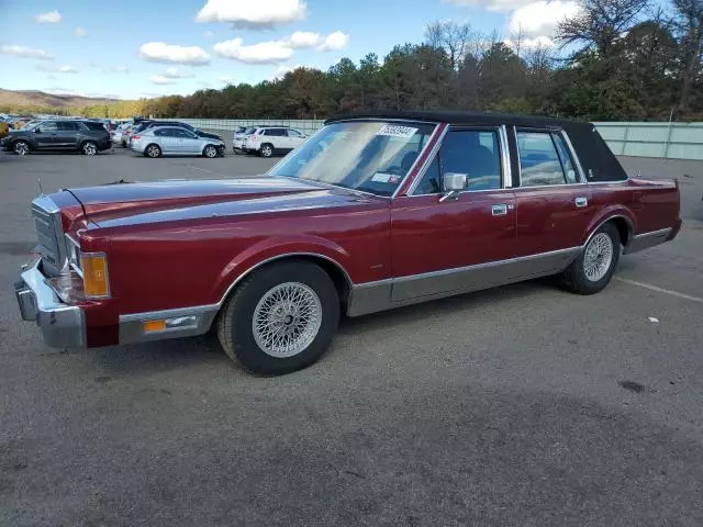 1989 Lincoln Town Car Signature