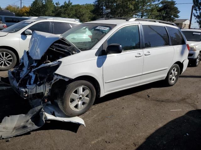 2008 Toyota Sienna CE