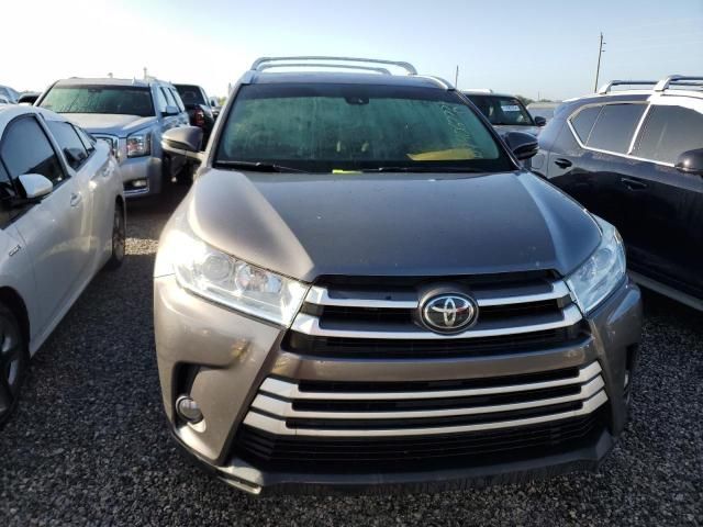 2018 Toyota Highlander SE