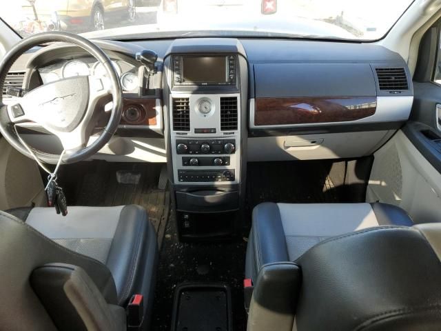 2010 Chrysler Town & Country Touring Plus