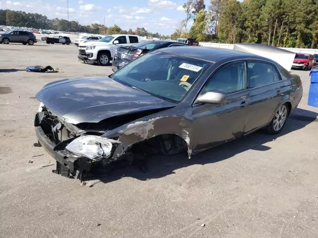 2007 Toyota Avalon XL