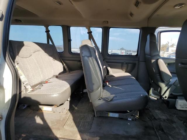 2004 Chevrolet Express G3500