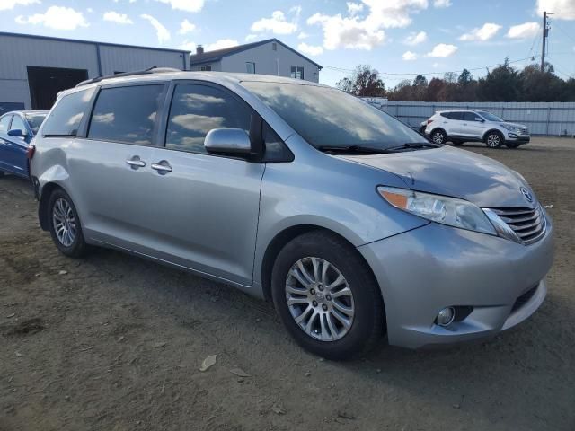 2015 Toyota Sienna XLE