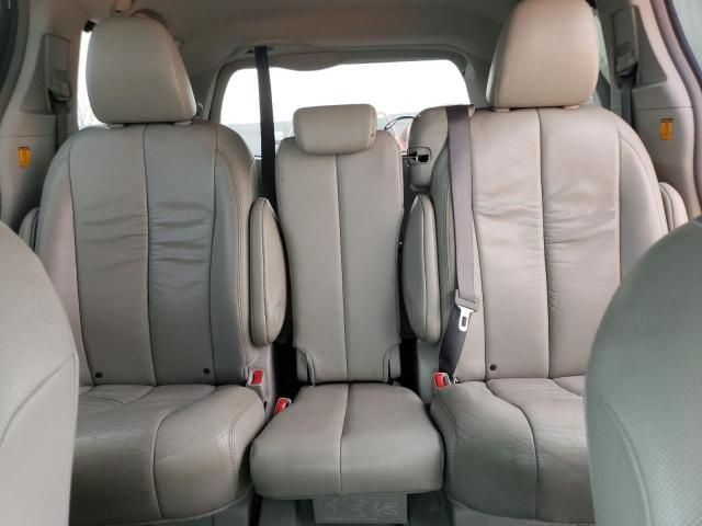 2011 Toyota Sienna XLE