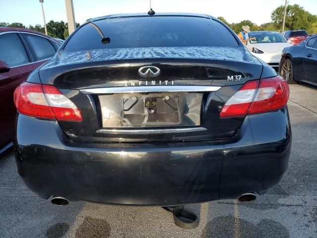 2012 Infiniti M37