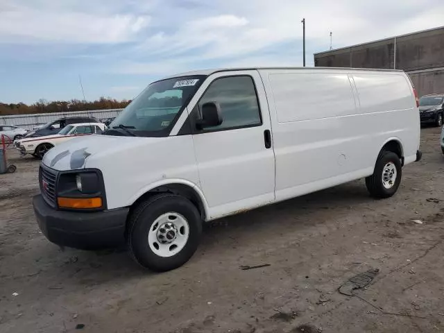 2011 GMC Savana G2500