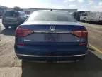 2017 Volkswagen Passat R-Line