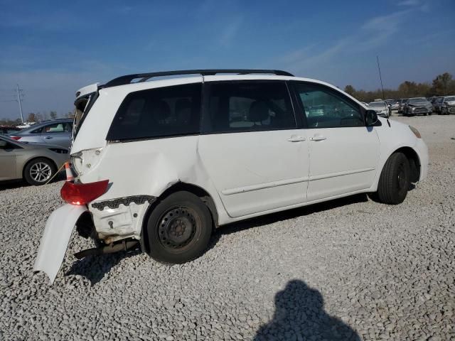 2009 Toyota Sienna CE