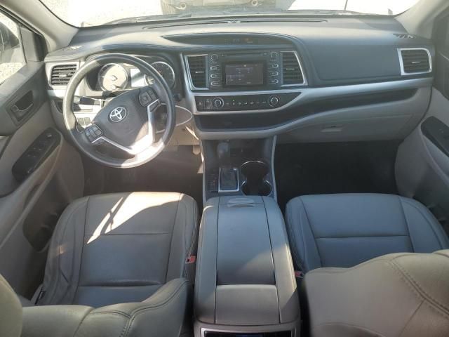 2016 Toyota Highlander LE