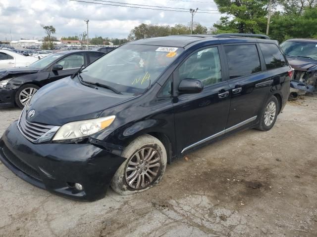 2015 Toyota Sienna XLE