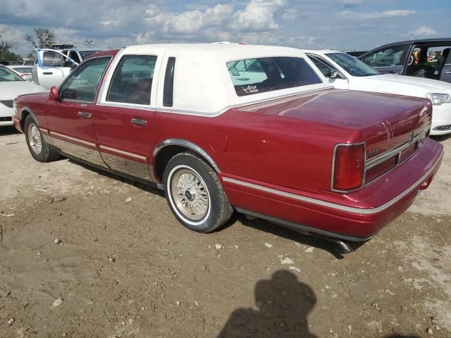 1995 Lincoln Town Car Signature