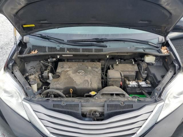 2011 Toyota Sienna XLE