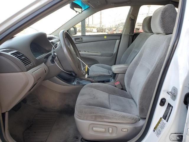 2004 Toyota Camry LE