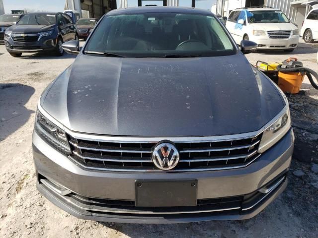 2016 Volkswagen Passat SE